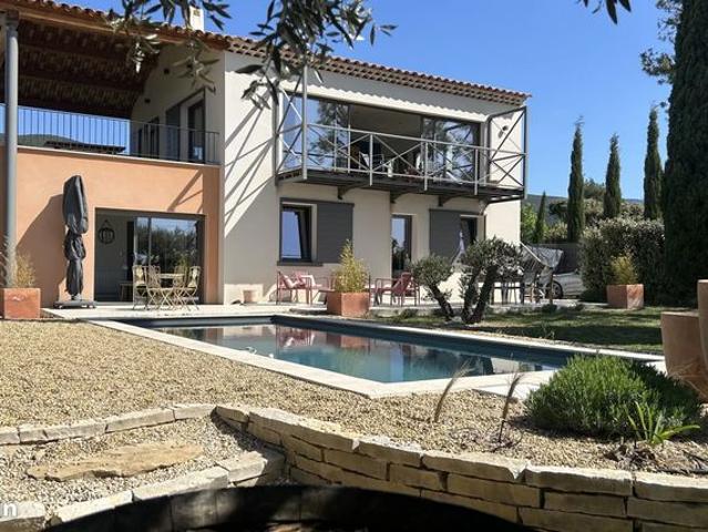 Propriété 5 pièces 170 m²
