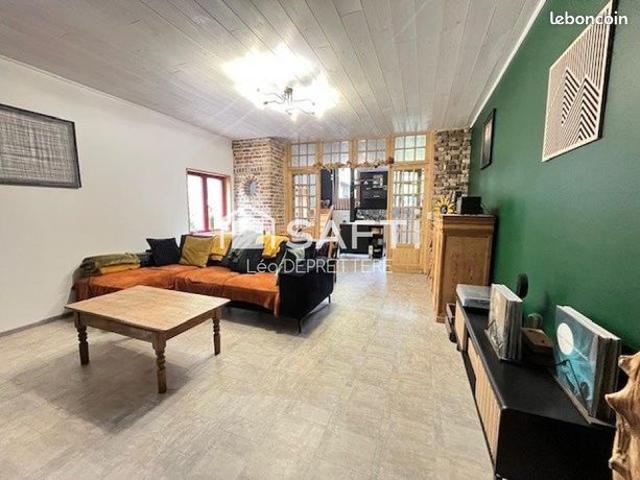 Propriété 5 pièces 140 m²