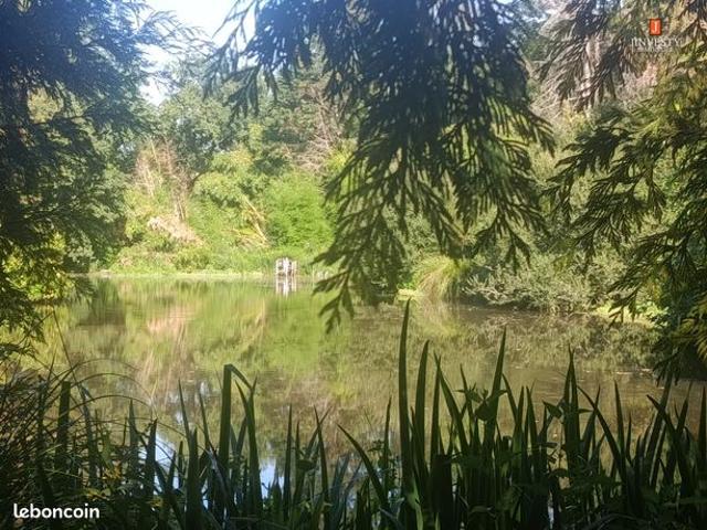 Propriété 5 pièces 140 m²