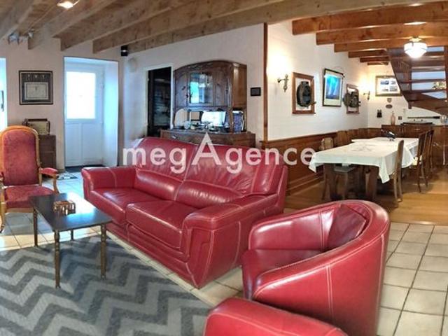 Propriété 5 pièces 140 m²
