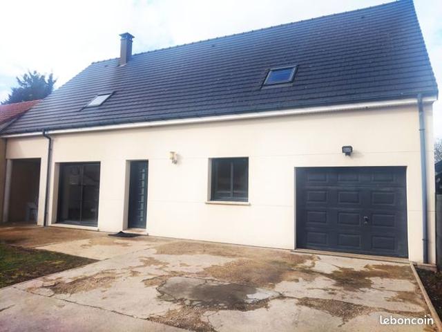 Propriété 5 pièces 140 m²