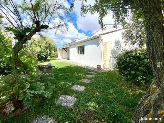 Propriété 5 pièces 140 m²
