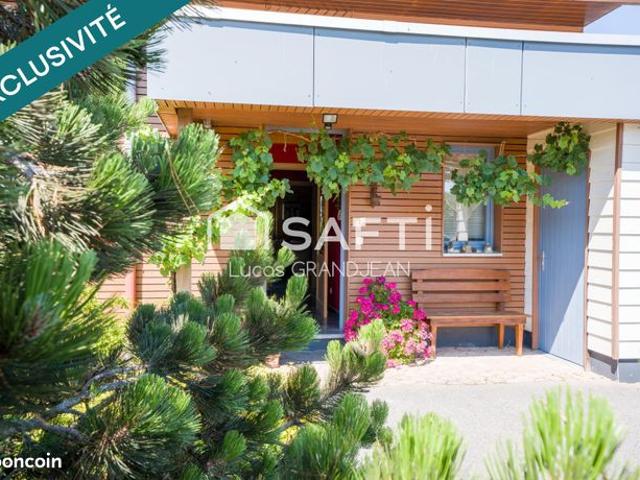 Propriété 5 pièces 140 m²