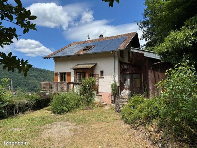 Propriété 5 pièces 141 m²
