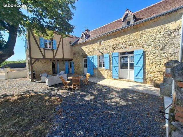 Propriété 5 pièces 141 m²