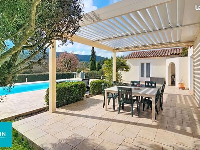 Propriété 5 pièces 141 m²