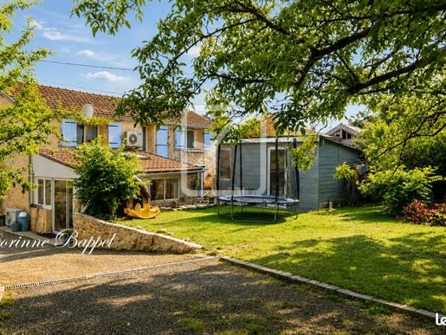 Propriété 5 pièces 142 m²