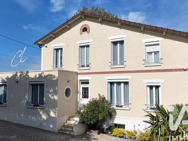Propriété 5 pièces 143 m²
