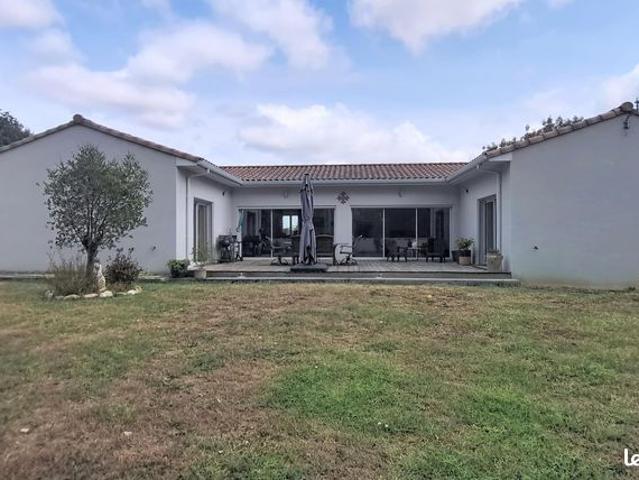 Propriété 5 pièces 143 m²