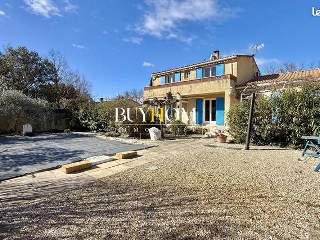 Propriété 6 pièces 143 m²