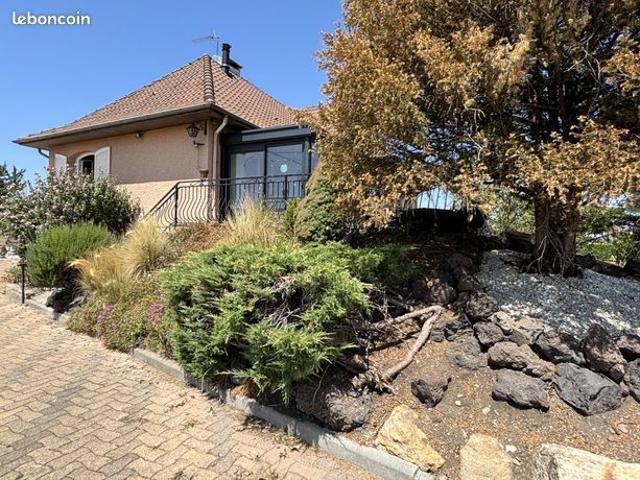 Propriété 5 pièces 154 m²