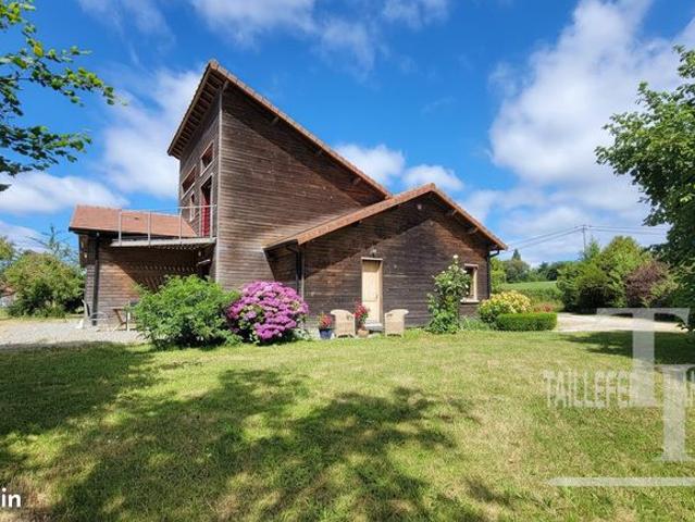 Propriété 5 pièces 155 m²