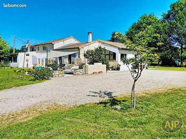 Propriété 5 pièces 155 m²