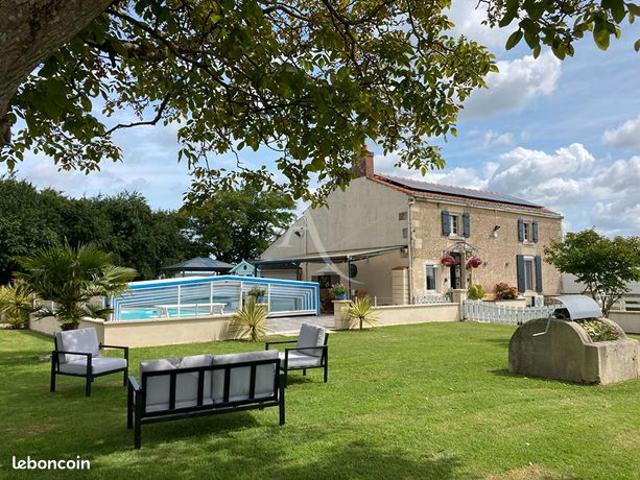 Propriété 5 pièces 155 m²