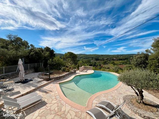 Propriété 5 pièces 155 m²