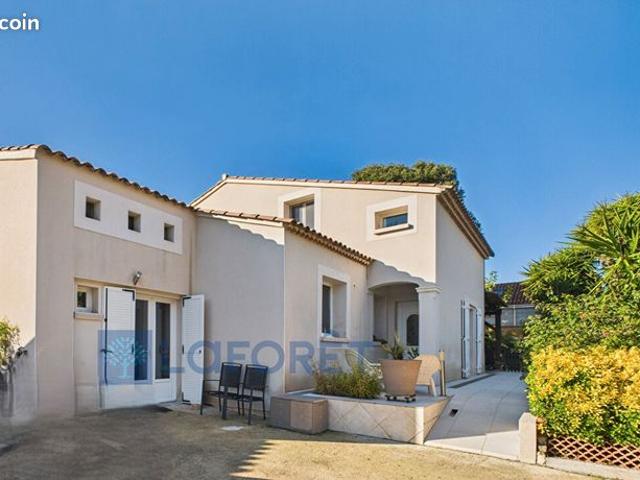 Propriété 5 pièces 155 m²