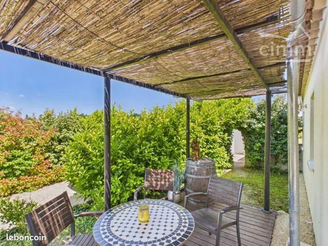Propriété 5 pièces 156 m²