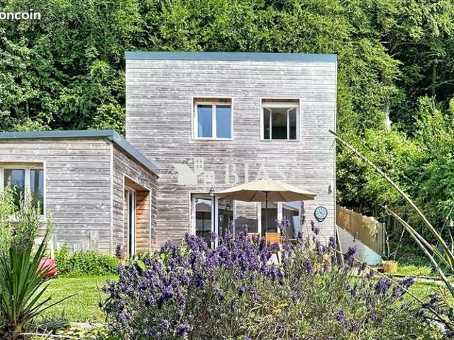 Propriété 5 pièces 156 m²