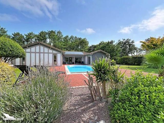 Propriété 5 pièces 156 m²