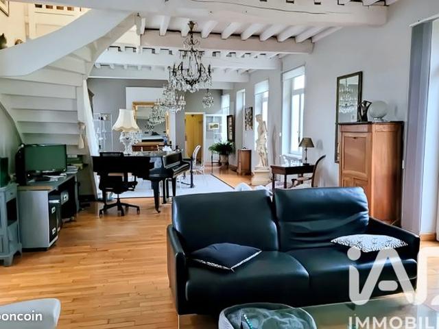 Propriété 5 pièces 156 m²