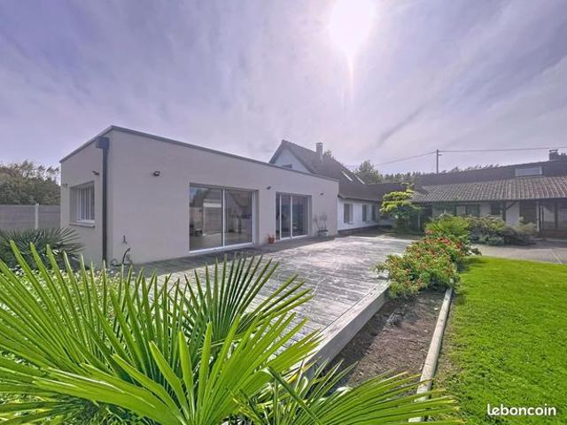 Propriété 5 pièces 156 m²
