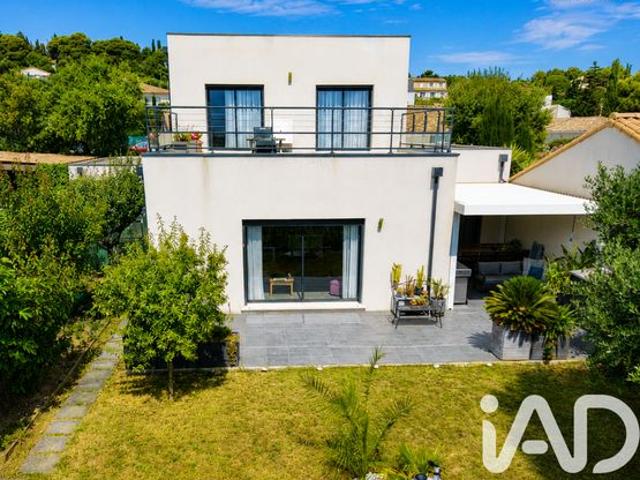 Propriété 5 pièces 157 m²