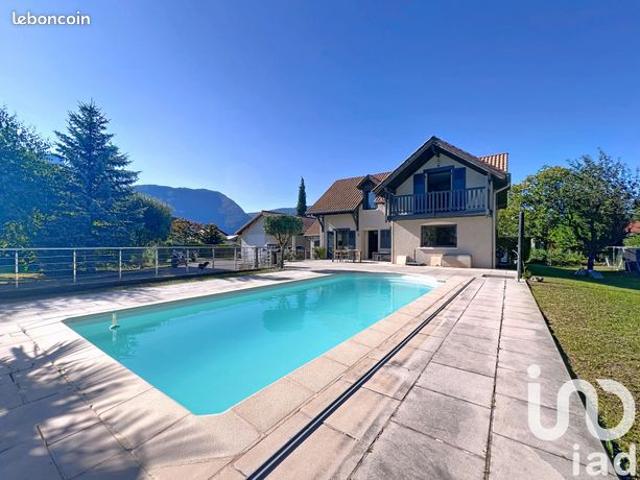 Propriété 5 pièces 158 m²