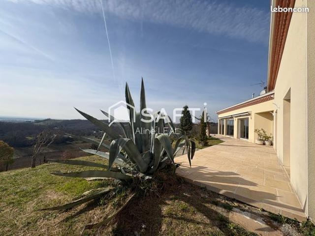 Propriété 5 pièces 158 m²