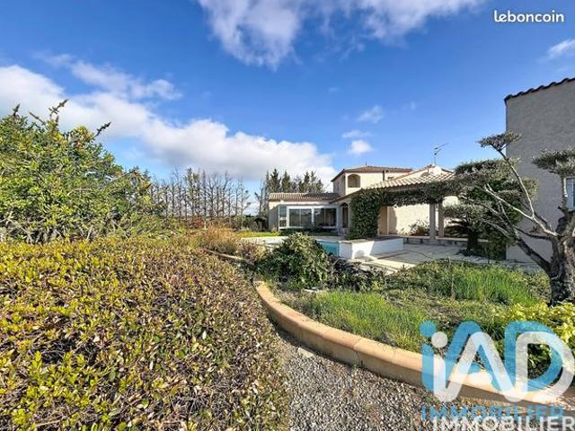 Propriété 5 pièces 159 m²