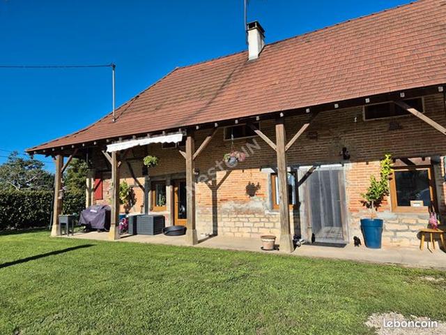Propriété 5 pièces 159 m²