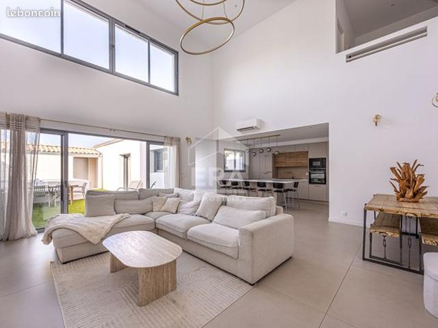 Propriété 5 pièces 150 m²