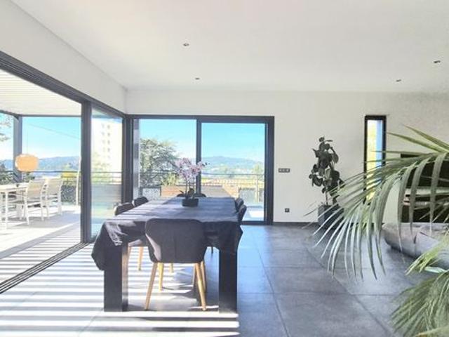 Maison 5 pièces 150 m²