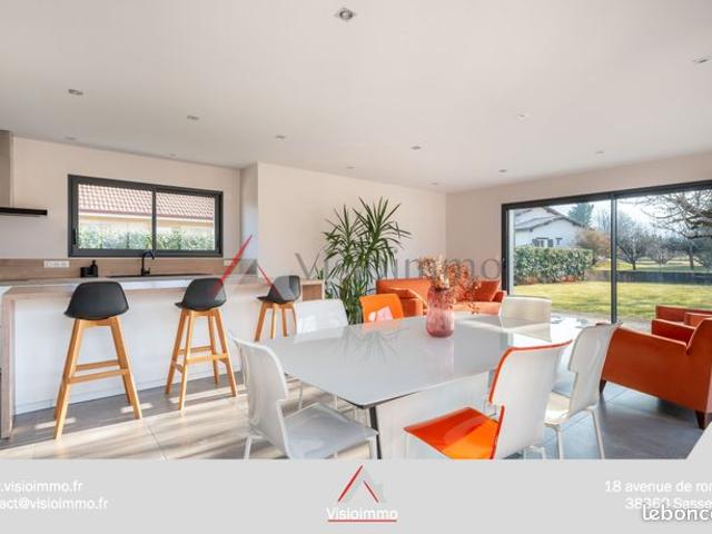 Propriété 5 pièces 150 m²