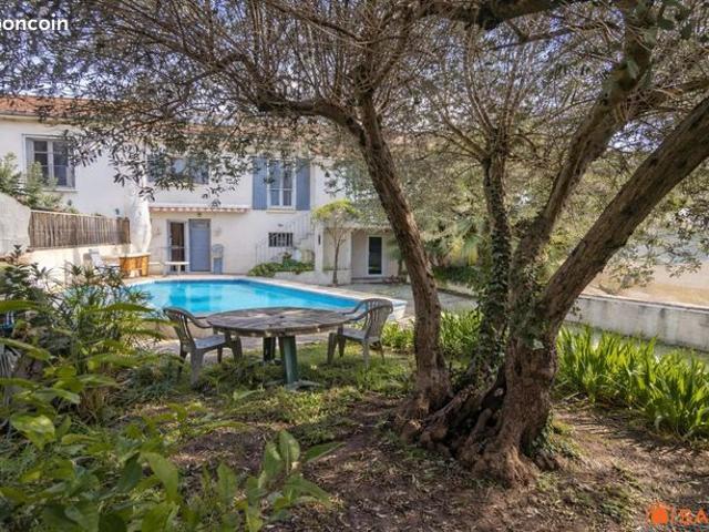 Propriété 5 pièces 150 m²