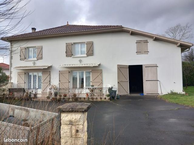 Propriété 5 pièces 150 m²