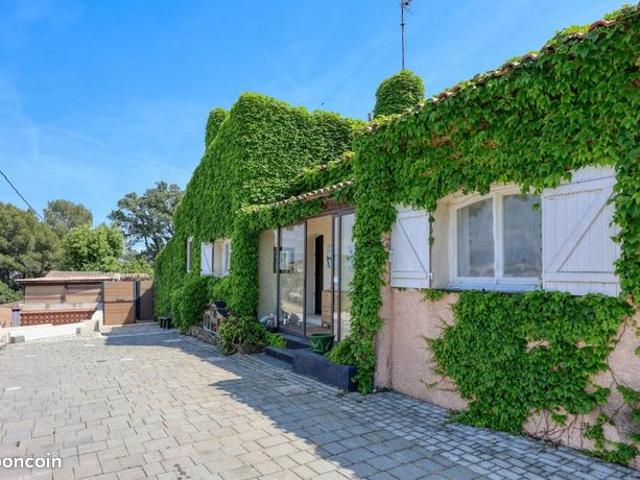 Propriété 5 pièces 150 m²
