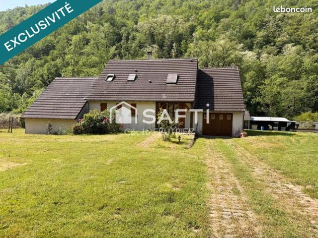 Propriété 5 pièces 150 m²