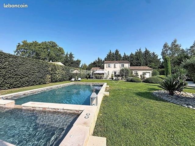 Propriété 5 pièces 150 m²