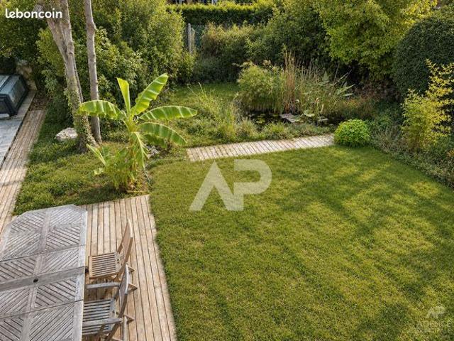 Propriété 5 pièces 150 m²