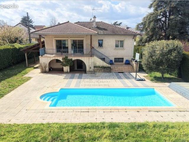 Propriété 5 pièces 150 m²