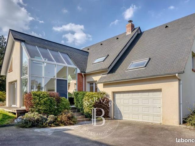 Propriété 5 pièces 151 m²