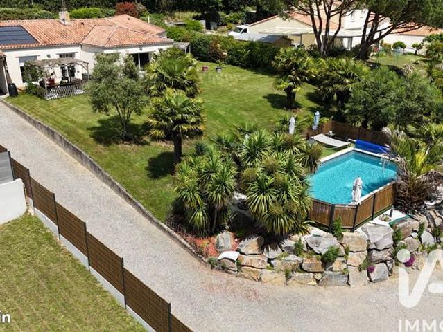Propriété 5 pièces 151 m²