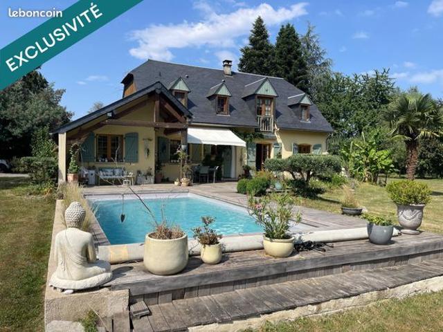 Propriété 5 pièces 151 m²
