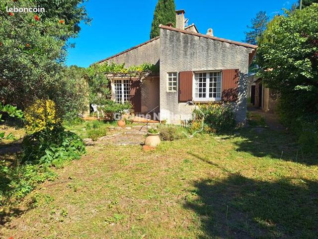 Propriété 5 pièces 153 m²
