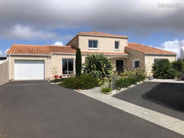 Propriété 5 pièces 153 m²