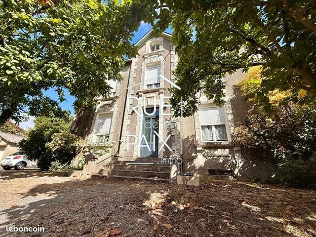 Propriété 5 pièces 153 m²