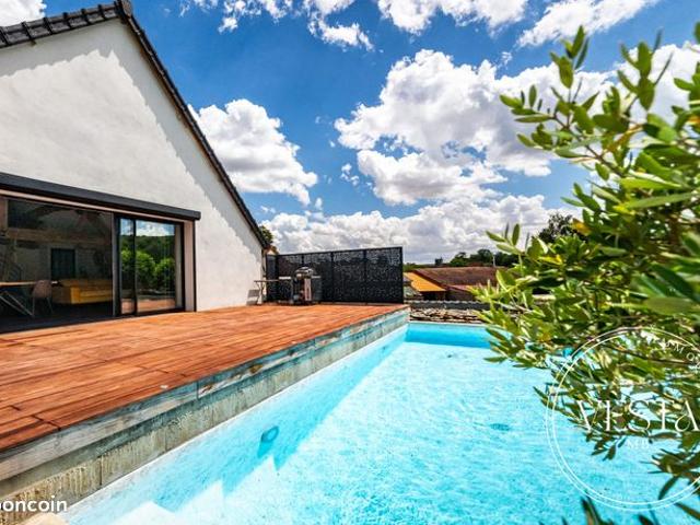 Propriété 5 pièces 153 m²