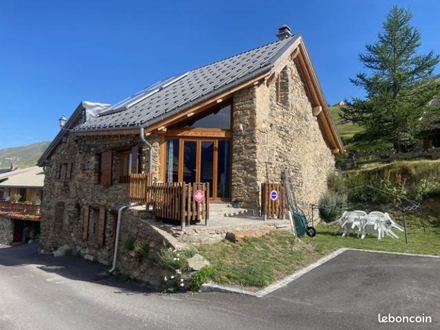 Propriété 5 pièces 153 m²