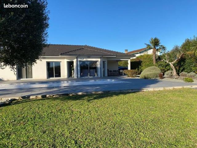Propriété 5 pièces 164 m²