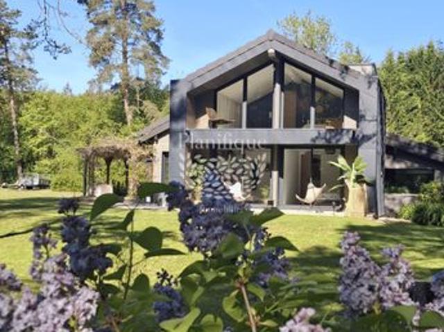 Propriété 5 pièces 164 m²